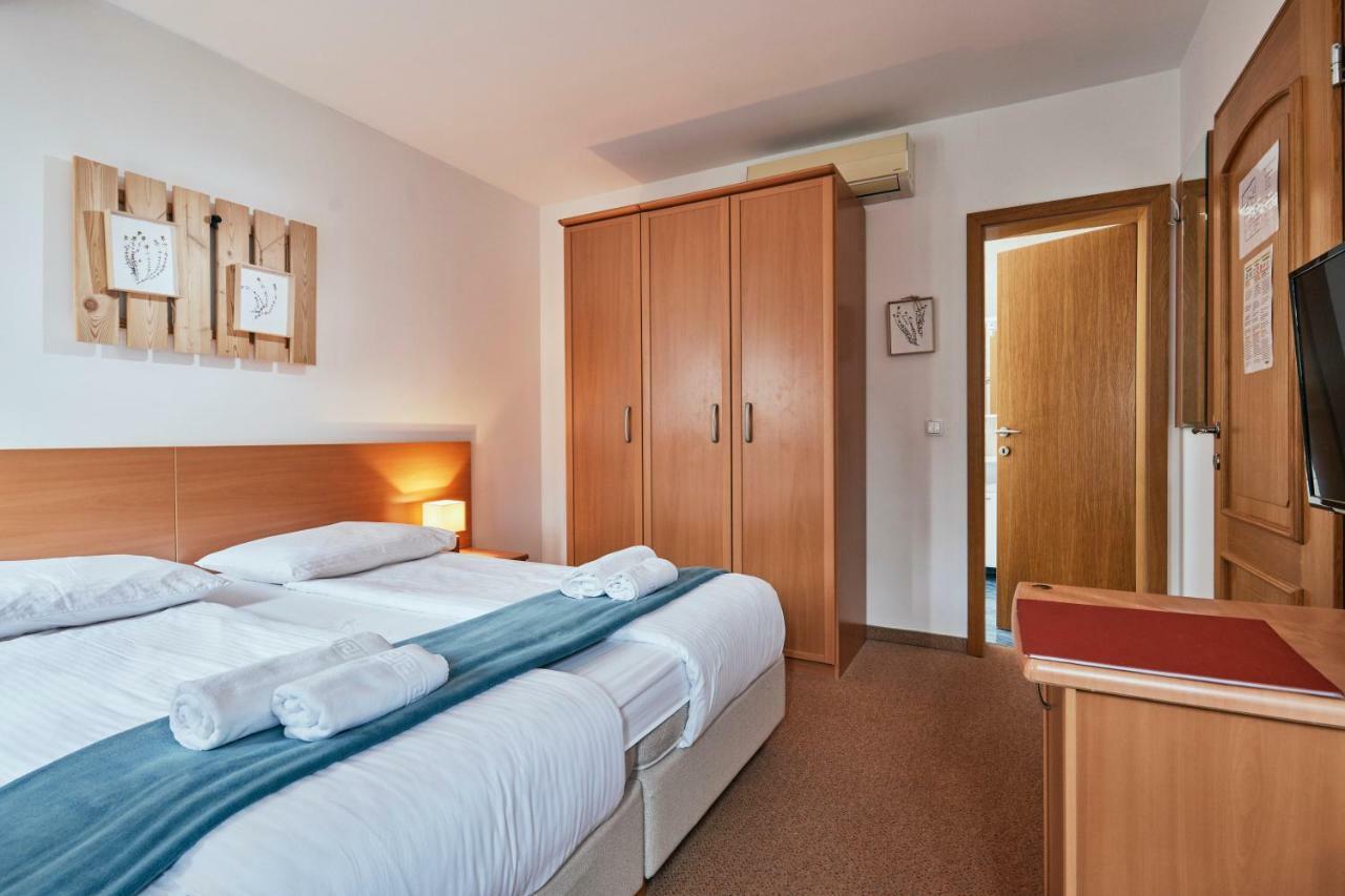 Rooms & Restaurant Ostarija Dolenjske Toplice Exteriér fotografie