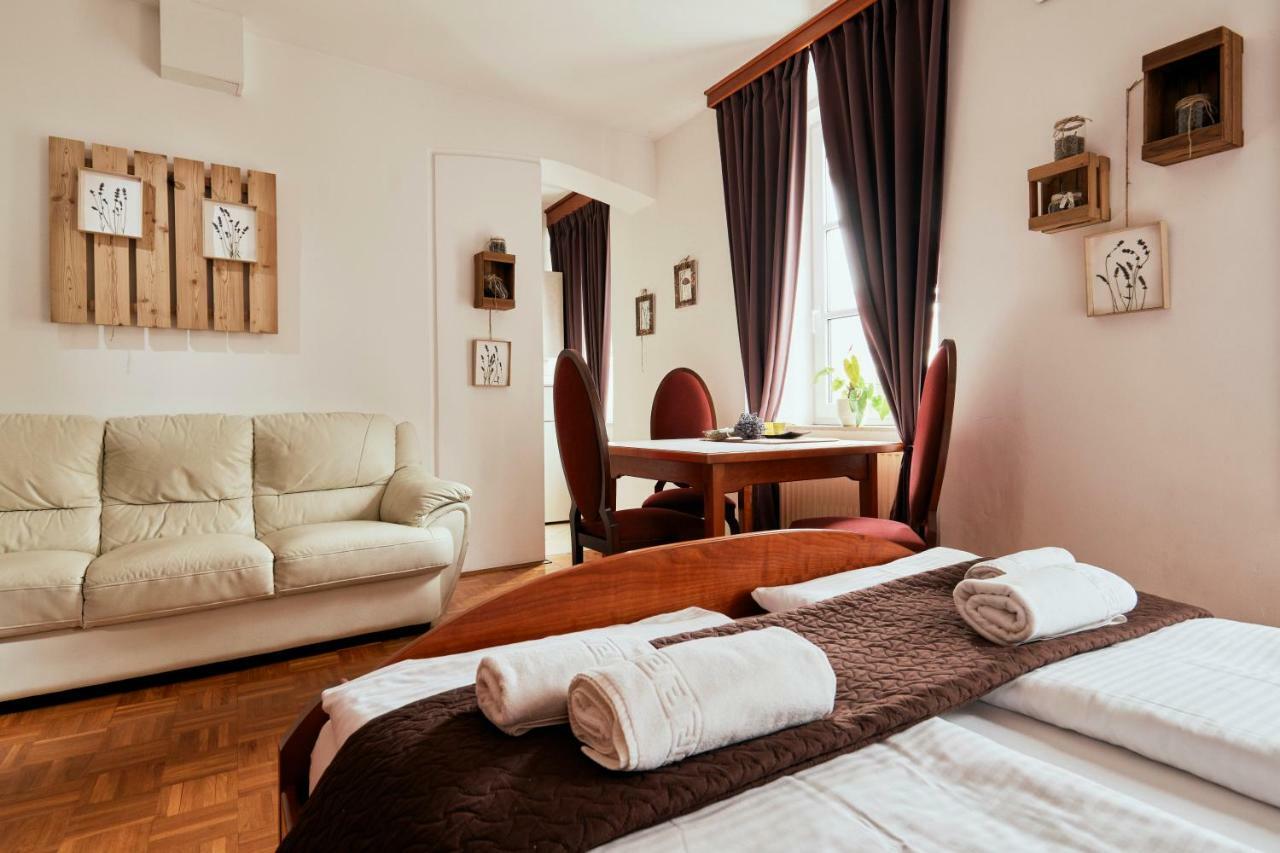 Rooms & Restaurant Ostarija Dolenjske Toplice Exteriér fotografie